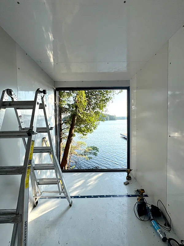 The units are designed to be scalable, different modules can be easily connected to make multi-room homes.